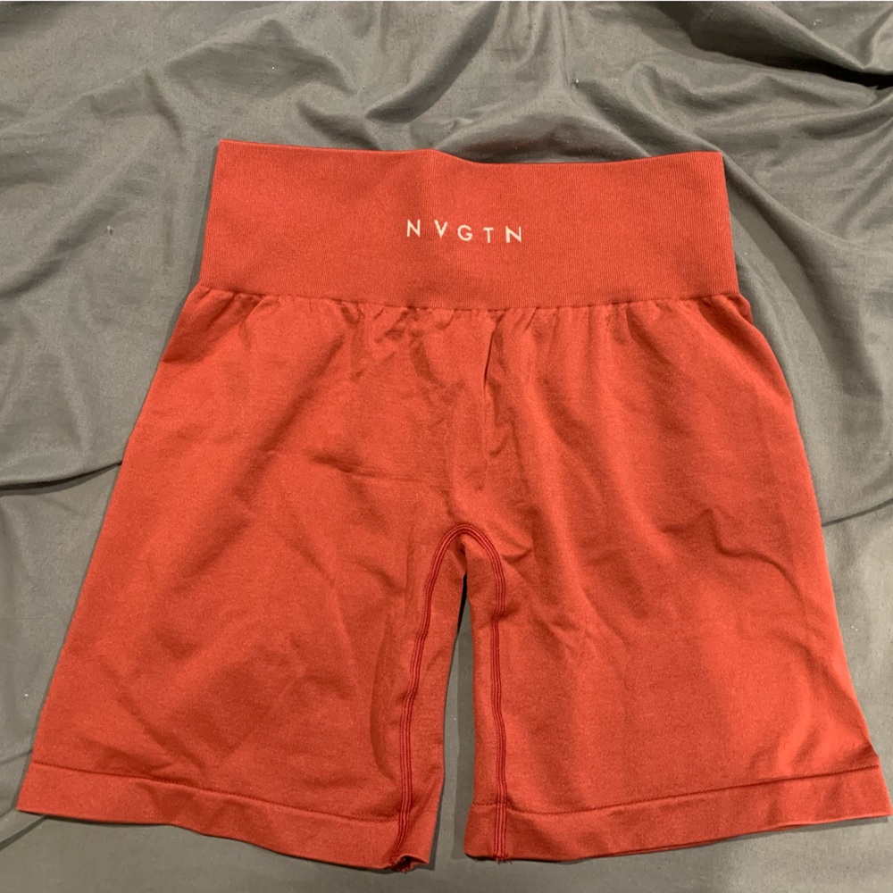 NVGTN - Carmine Solid Seamless Shorts